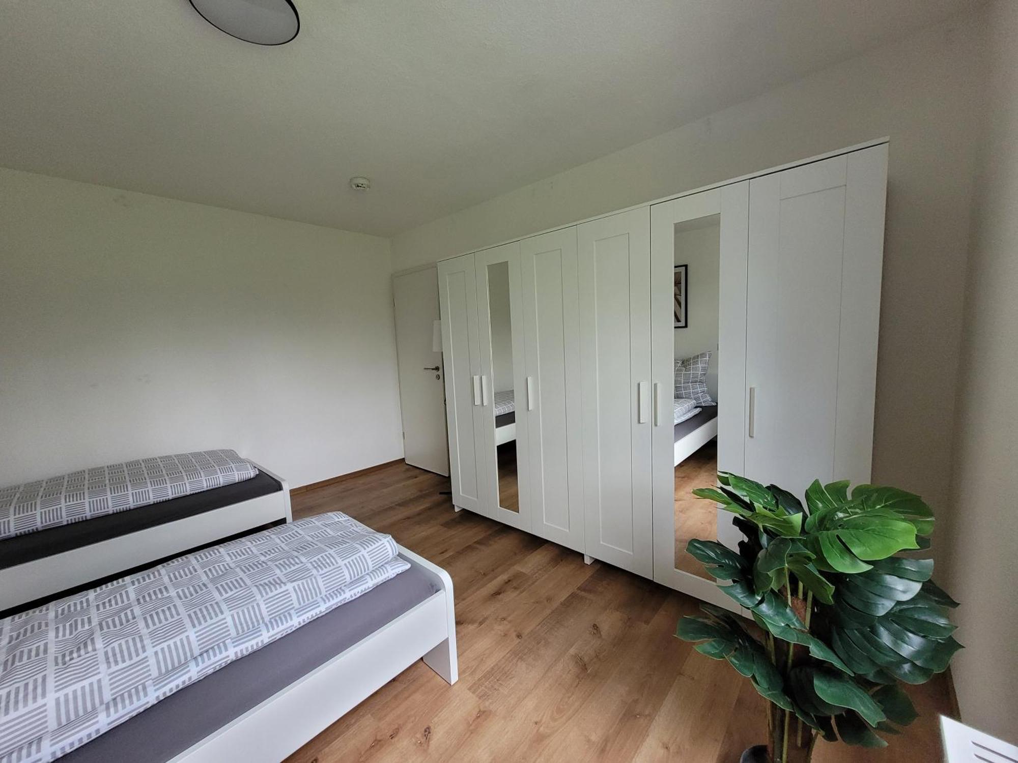 Living Flat, Eine Wohnung Mit Zwei Schlafzimmern Und Balkon Schorndorf  Exterior foto