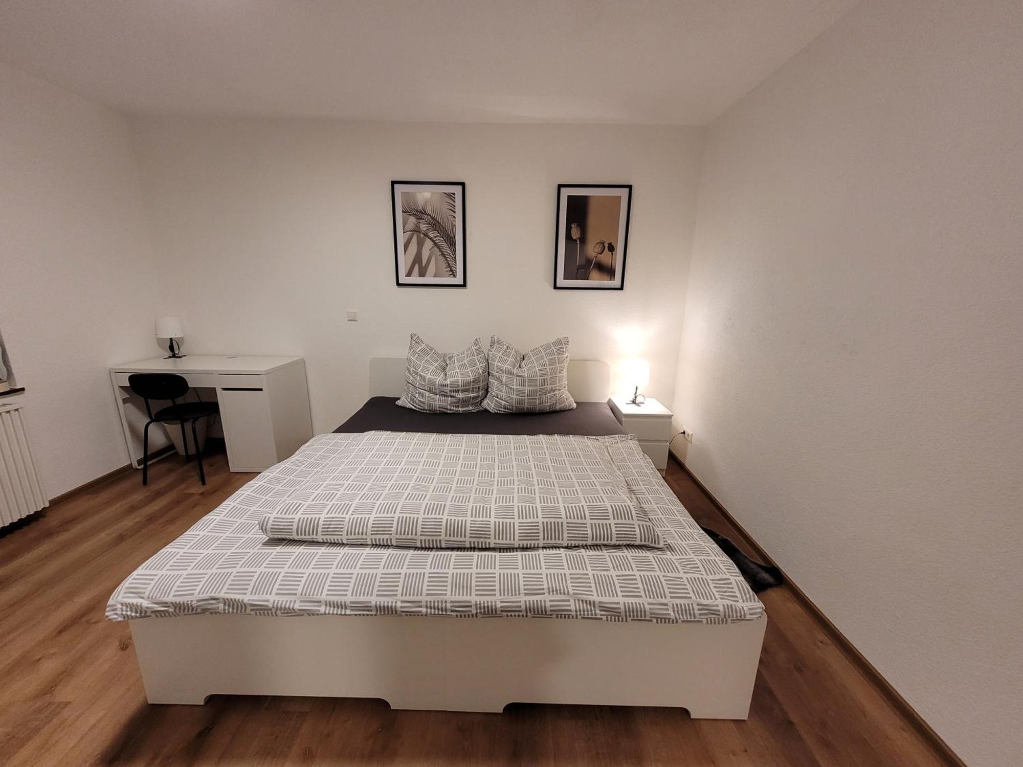 Living Flat, Eine Wohnung Mit Zwei Schlafzimmern Und Balkon Schorndorf  Exterior foto
